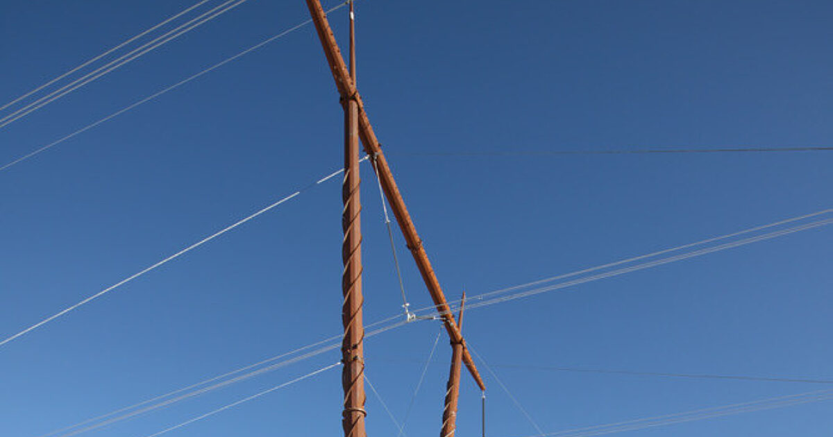 Transmission Line Tower Vibration Monitoring | Kinectrics
