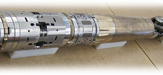 Circumferential Wet Scrape Tool (CWEST) head used for taking scrape samples in pressure tubes