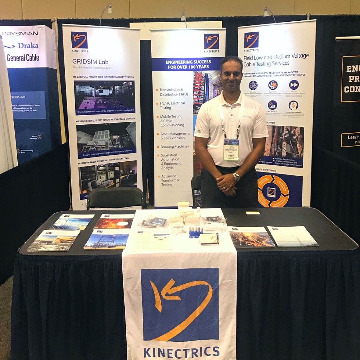 Photograph of Kinectrics representatives at Electricity Transformation Canada 2022