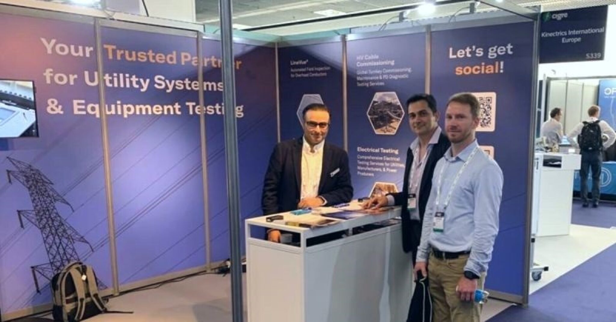 Photograph of Kinectrics representatives at CIGRE Paris Session 2022