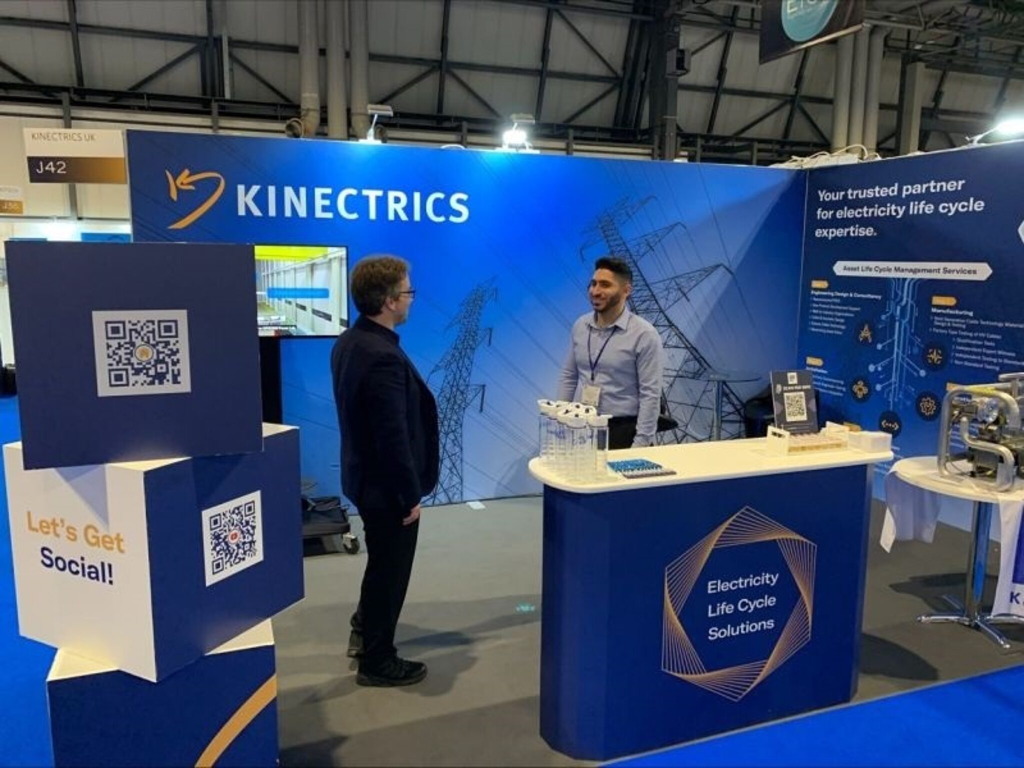 Photograph of Kinectrics representatives at Utility Week Live